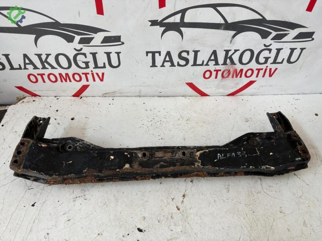 Alfa Romeo 33 Ön Travers çıkma parça