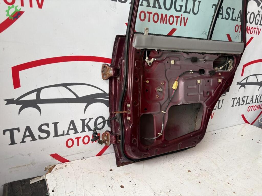 Kia Pride Sağ Arka Kapı çıkma parça