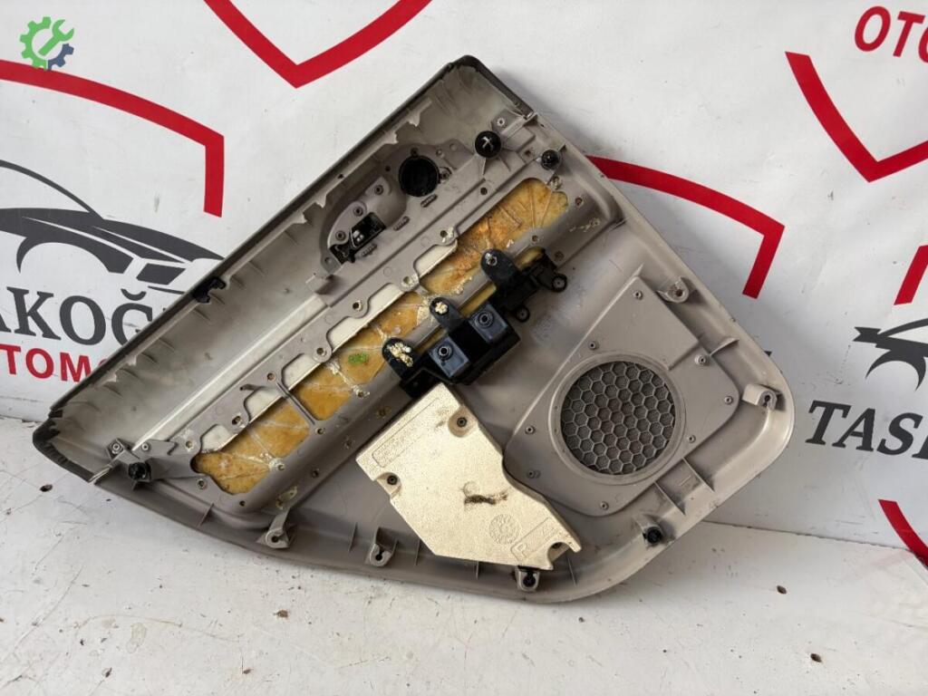Volvo S40 Kapı Döşemesi çıkma parça