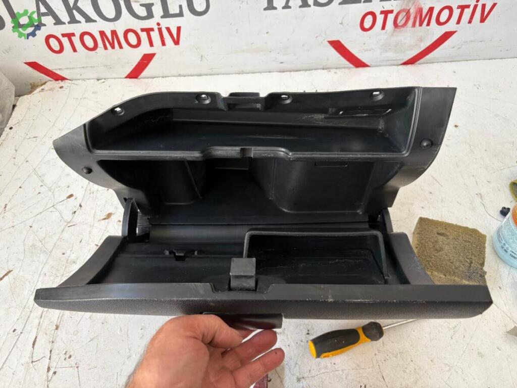 Peugeot Partner Torpido Kapağı çıkma parça