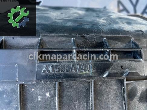 Mitsubishi L200 Hava Filtresi Kutusu 1500A749 çıkma parça