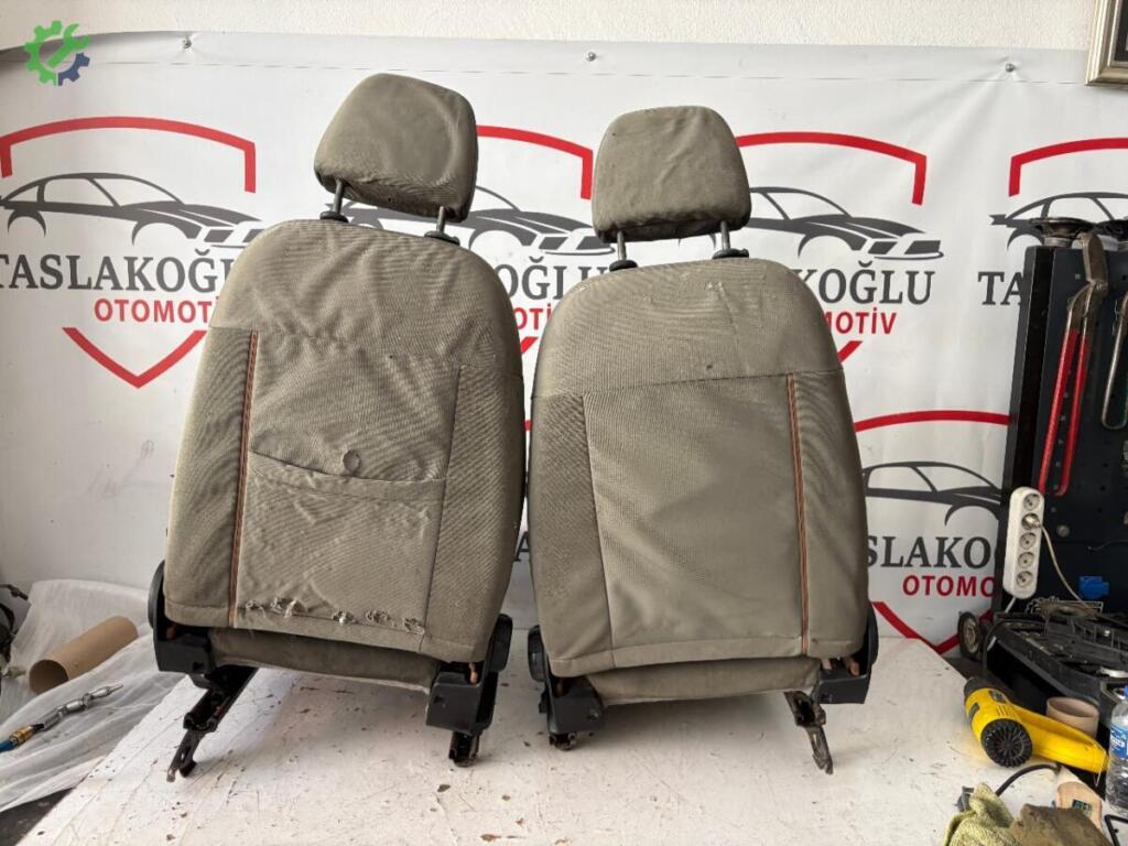 Fiat Punto Ön Koltuk çıkma parça
