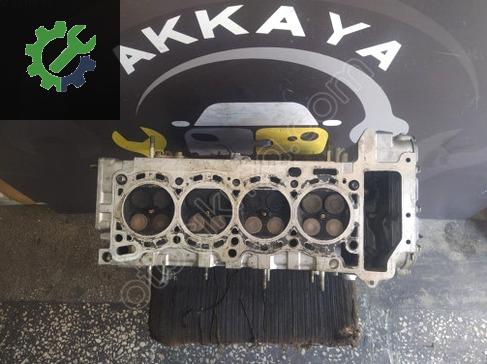 Nissan Almera Silindir Kapağı çıkma parça