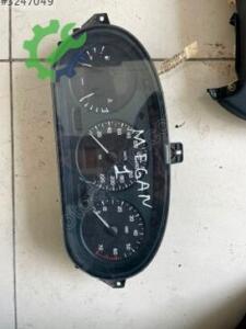 1.6 Renault Megane 1 gösterge saati