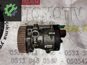 167003374R-8200057225 DACİA LOGAN 1.5 DCI mazot pompası