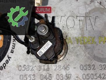 Renault Fluence Yakıt Pompası 167003608R çıkma parça