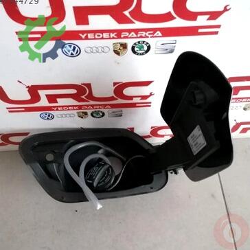 Volkswagen Jetta Depo Kapağı 17A809857D çıkma parça