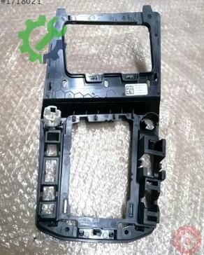 Volkswagen Jetta Vites Kolu 17B864263A çıkma parça