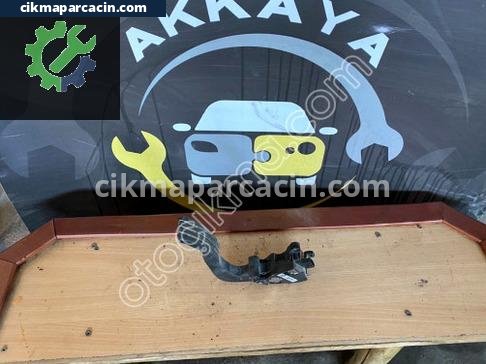 Dacia Dokker Pedal çıkma parça