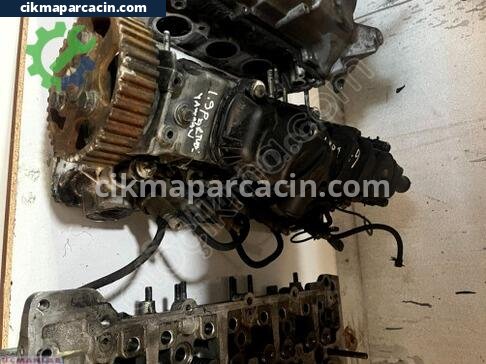 Peugeot Partner Silindir Kapağı çıkma parça