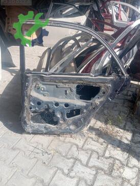 Mazda 626 Sağ Arka Kapı çıkma parça