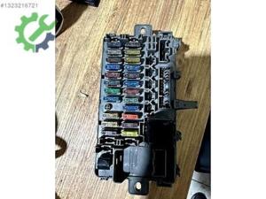 1993 HONDA CİVİC SİGORTA KUTUSU