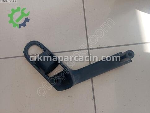 Volkswagen Polo Sağ Ön Kapı Kolu çıkma parça