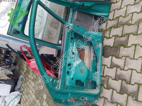 Volkswagen Polo Sağ Ön Kapı çıkma parça