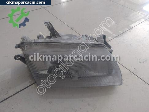 Mazda 323 Sağ Ön Far çıkma parça
