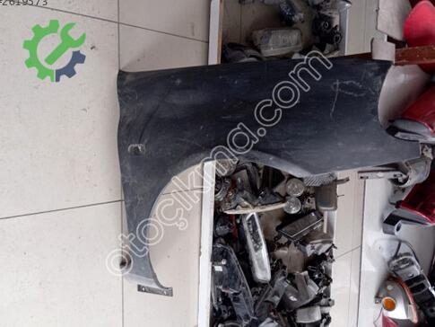 Renault Clio Sağ Ön Çamurluk çıkma parça