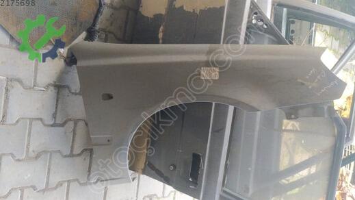Hyundai Accent Sağ Ön Çamurluk çıkma parça