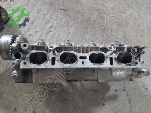Toyota Corolla Silindir Kapağı çıkma parça