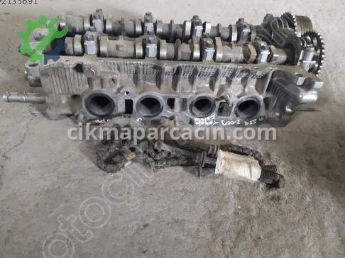 Toyota Corolla Silindir Kapağı çıkma parça