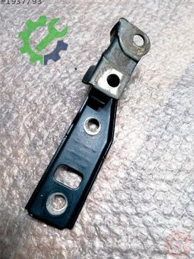 Volkswagen Bora Kaput Menteşesi 1J0823301 çıkma parça