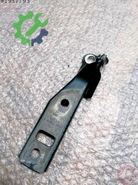 Volkswagen Bora Kaput Menteşesi 1J0823301 çıkma parça