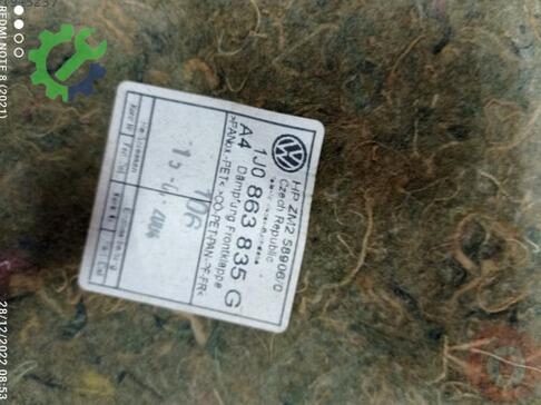 Volkswagen Golf Kaput 1J0863835G çıkma parça