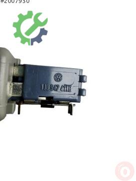 Volkswagen Golf Tavan Lambası 1J0947411B çıkma parça