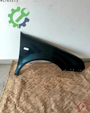 Volkswagen Bora Çamurluk 1J5821022 çıkma parça