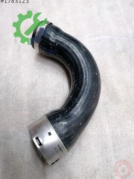 Volkswagen Jetta Turbo Hortumu 1K0145834AC çıkma parça