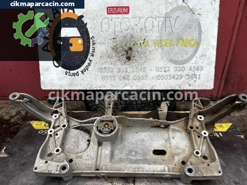 Skoda Superb Travers çıkma parça