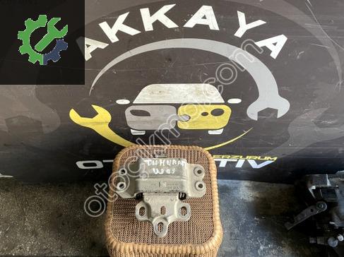 Volkswagen Golf Şanzıman Kulağı 1K0199555 çıkma parça