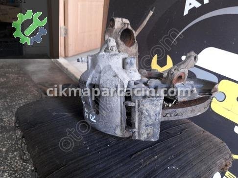 Volkswagen Caddy Sağ Ön Taşıyıcı 1K0407256P çıkma parça