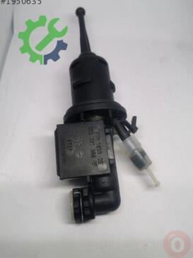Volkswagen Jetta Debriyaj Üst Merkezi 1K0721388AF çıkma parça