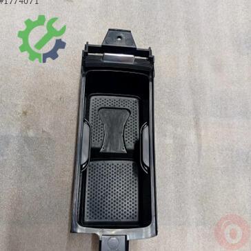 Volkswagen Golf Orta Konsol 1K0862531A çıkma parça