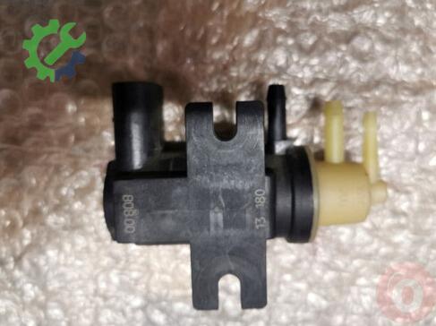 Volkswagen Golf Şarj Dinamosu 1K0906627A çıkma parça