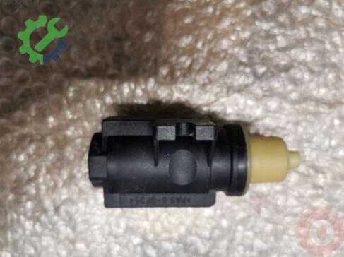 Volkswagen Golf Şarj Dinamosu 1K0906627A çıkma parça