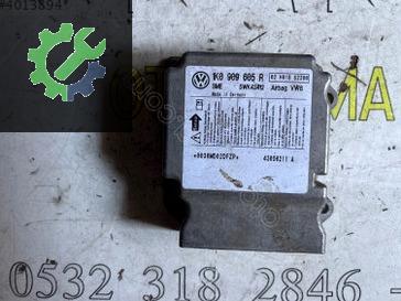 Volkswagen Passat Airbag Beyni (SRS) 1K0909605R çıkma parça