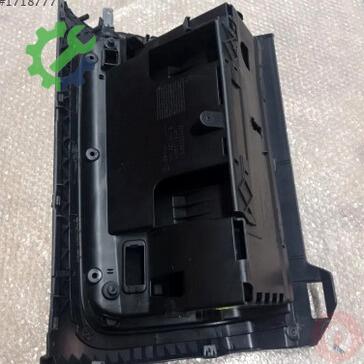 Volkswagen Golf Torpido 1K1857290E çıkma parça
