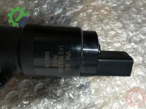 Volkswagen Arteon Silecek Motoru 1K5955651 çıkma parça