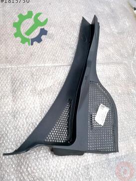 Volkswagen Scirocco Ön Cam Izgarası 1K8819404D çıkma parça