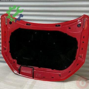 Volkswagen Scirocco Kaput 1K8823031T çıkma parça