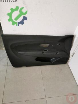 Volkswagen Scirocco Kapı Döşemesi 1K8867011BR çıkma parça