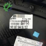 Çıkma Volkswagen Scirocco Kapı Döşemesi 1K8867044BJ