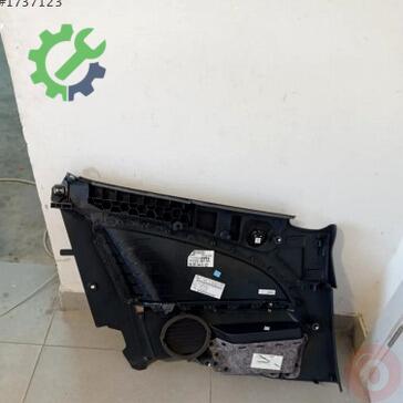 Volkswagen Scirocco Kapı Döşemesi 1K8867044BJ çıkma parça