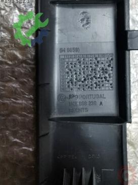 Volkswagen Scirocco Kapı Direği 1K8868238A çıkma parça