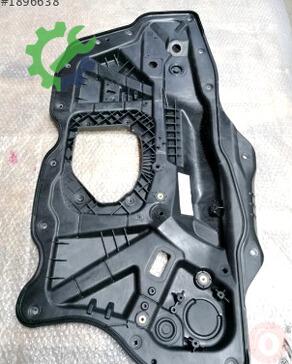 Volkswagen Scirocco Ön Tampon 1Q0837755 çıkma parça