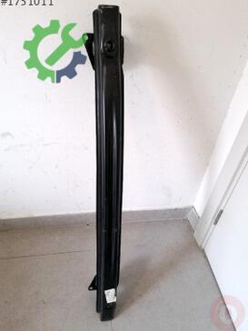 Volkswagen Touran Tampon Demiri 1T0807630 çıkma parça