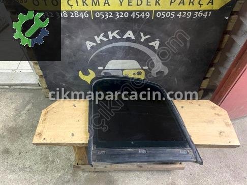 Volkswagen Touran Sağ Arka Kelebek Camı 1T0845042 çıkma parça