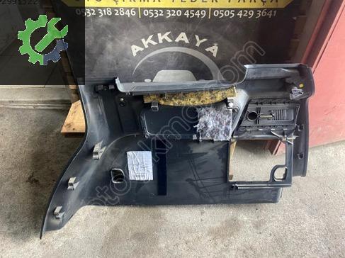 Volkswagen Touran Sol Yan Panel 1T0867035 çıkma parça