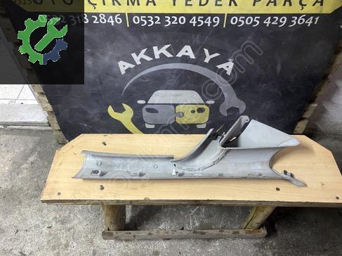 Volkswagen Touran Ön Cam 1T0867233J çıkma parça